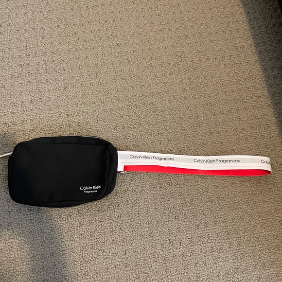 Calvin Klein bag - Picture 1 of 1